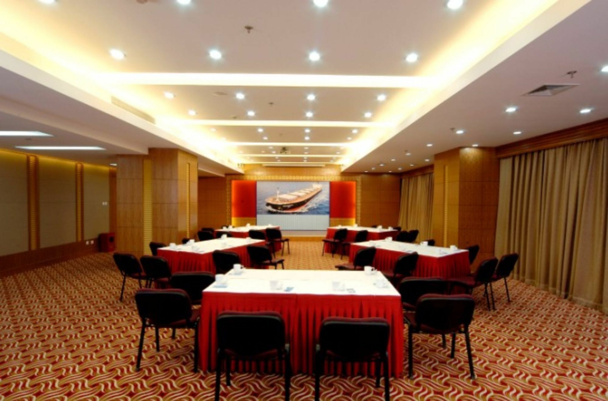 Ocean Hotel Tianjin Bagian luar foto