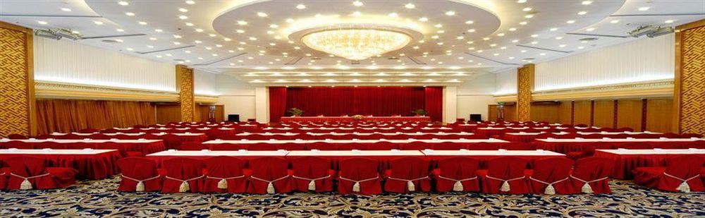 Ocean Hotel Tianjin Bagian luar foto