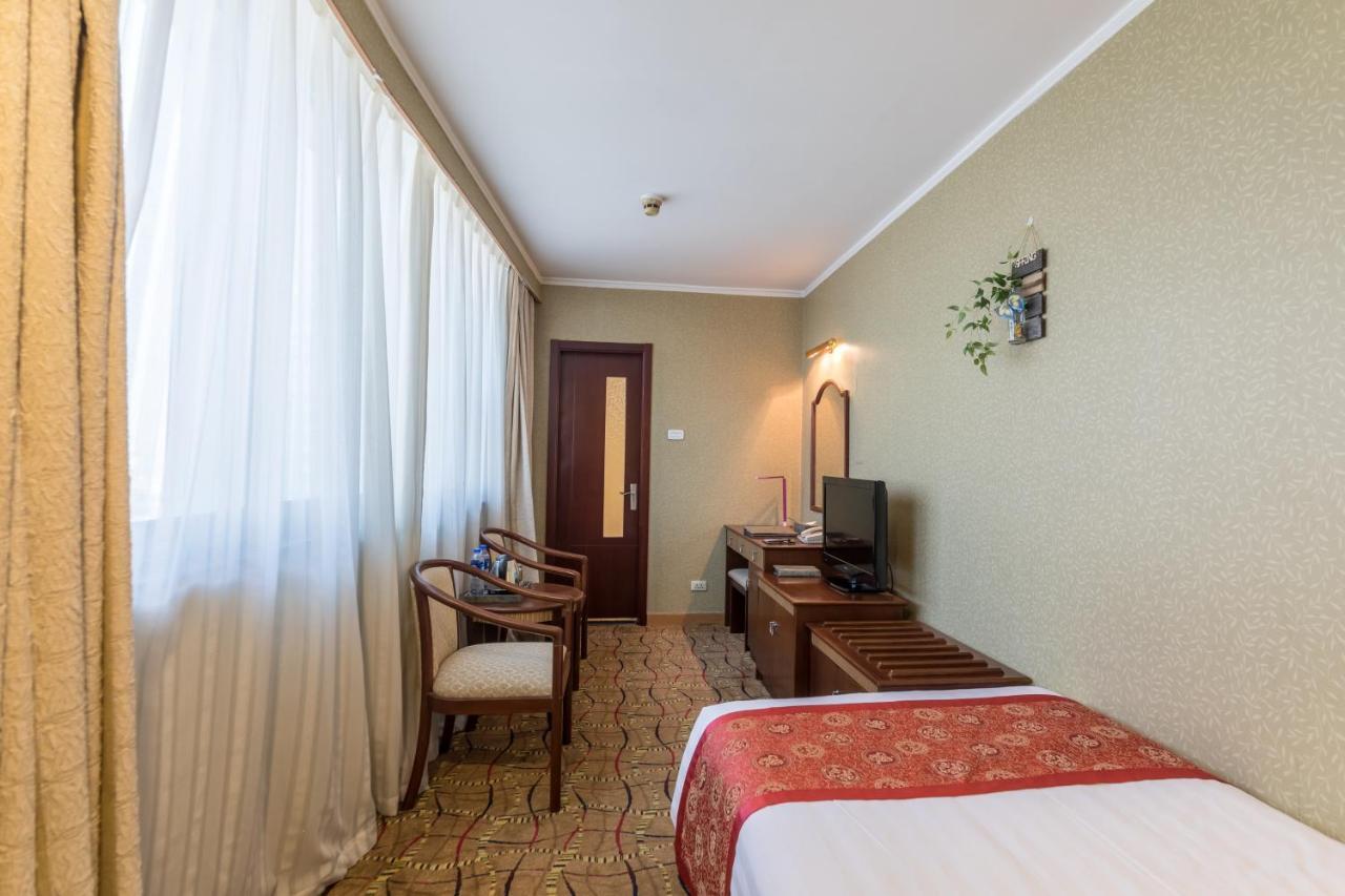 Ocean Hotel Tianjin Bagian luar foto